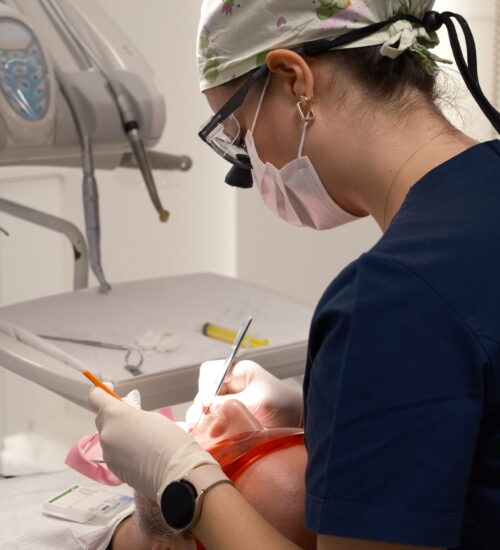Dr. Karathanasi